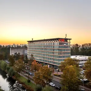 Corendon New-west, A Tribute Portfolio Otel